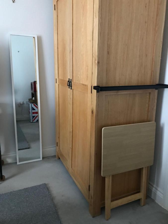 The Glam Cave Apartment Bushbury Luaran gambar