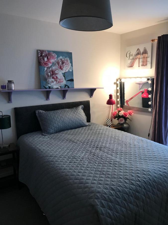 The Glam Cave Apartment Bushbury Luaran gambar