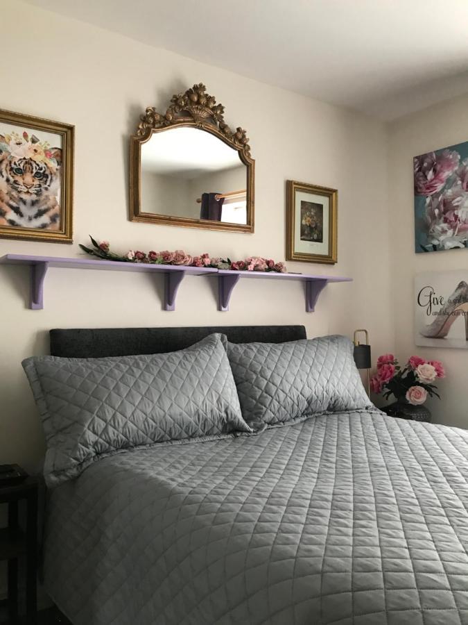 The Glam Cave Apartment Bushbury Luaran gambar