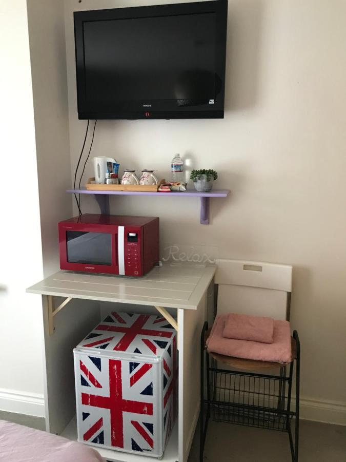 The Glam Cave Apartment Bushbury Luaran gambar